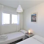 Apartment Port Iris